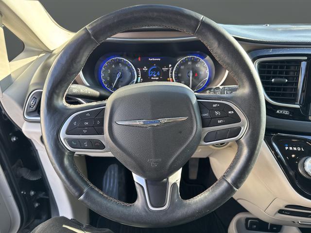 used 2017 Chrysler Pacifica car, priced at $10,104