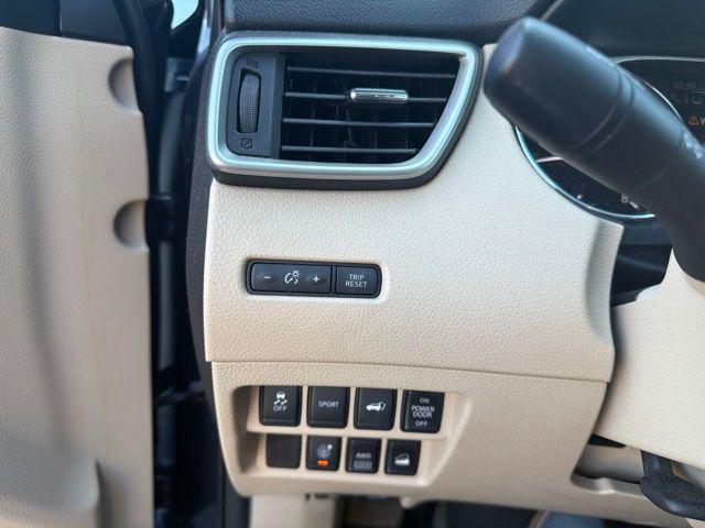 used 2014 Nissan Rogue car, priced at $9,773