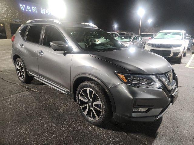 used 2017 Nissan Rogue car