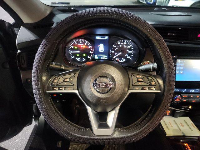 used 2017 Nissan Rogue car