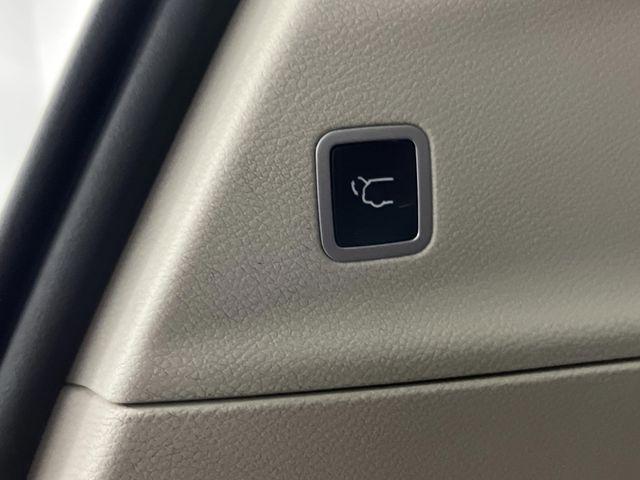 used 2017 Chrysler Pacifica car, priced at $12,999