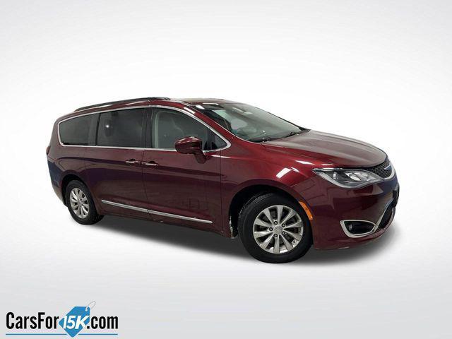 used 2017 Chrysler Pacifica car, priced at $12,999