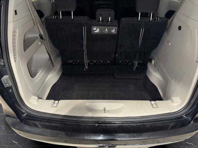 used 2018 Chrysler Pacifica car, priced at $10,371