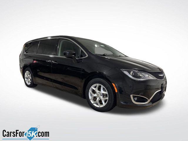 used 2018 Chrysler Pacifica car, priced at $10,371