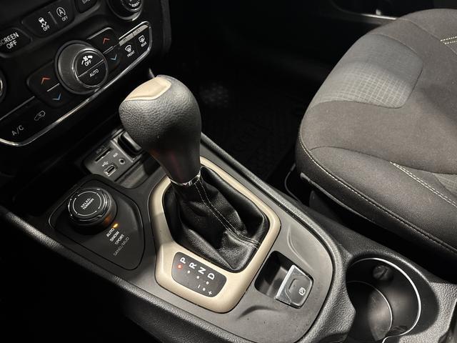 used 2016 Jeep Cherokee car, priced at $10,564