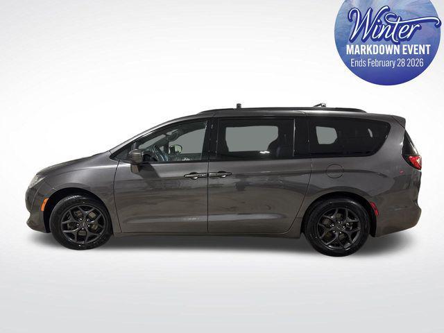 used 2018 Chrysler Pacifica car, priced at $12,500