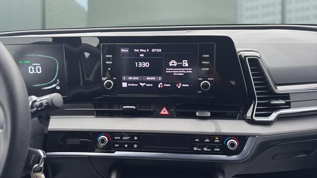 used 2023 Kia Sportage Hybrid car, priced at $23,998