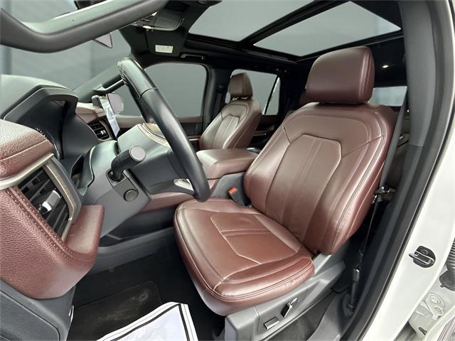 used 2024 Ford Expedition car, priced at $41,492