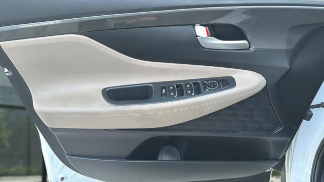 used 2022 Hyundai Santa Fe car, priced at $17,593