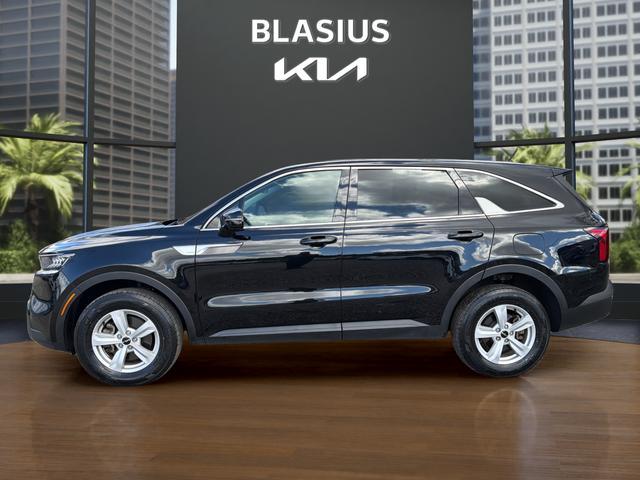 used 2023 Kia Sorento car, priced at $23,380