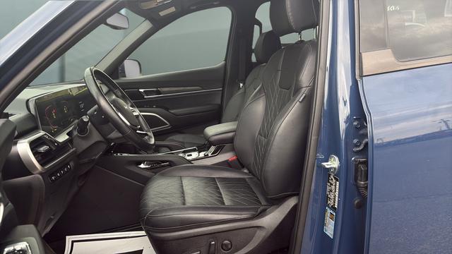 used 2023 Kia Telluride car, priced at $37,459