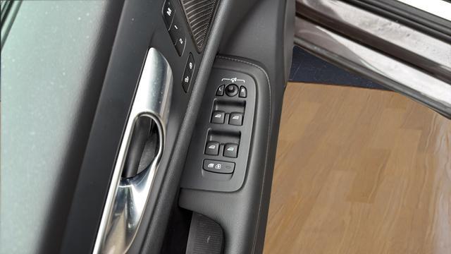 used 2024 Volvo S60 car, priced at $30,398