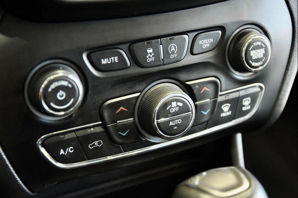 used 2019 Jeep Cherokee car, priced at $16,990