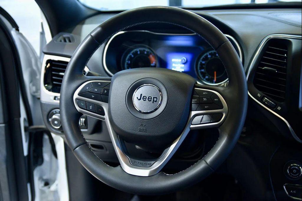 used 2021 Jeep Cherokee car, priced at $23,990