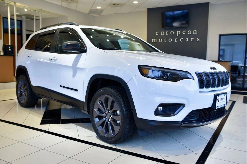 used 2021 Jeep Cherokee car, priced at $23,990