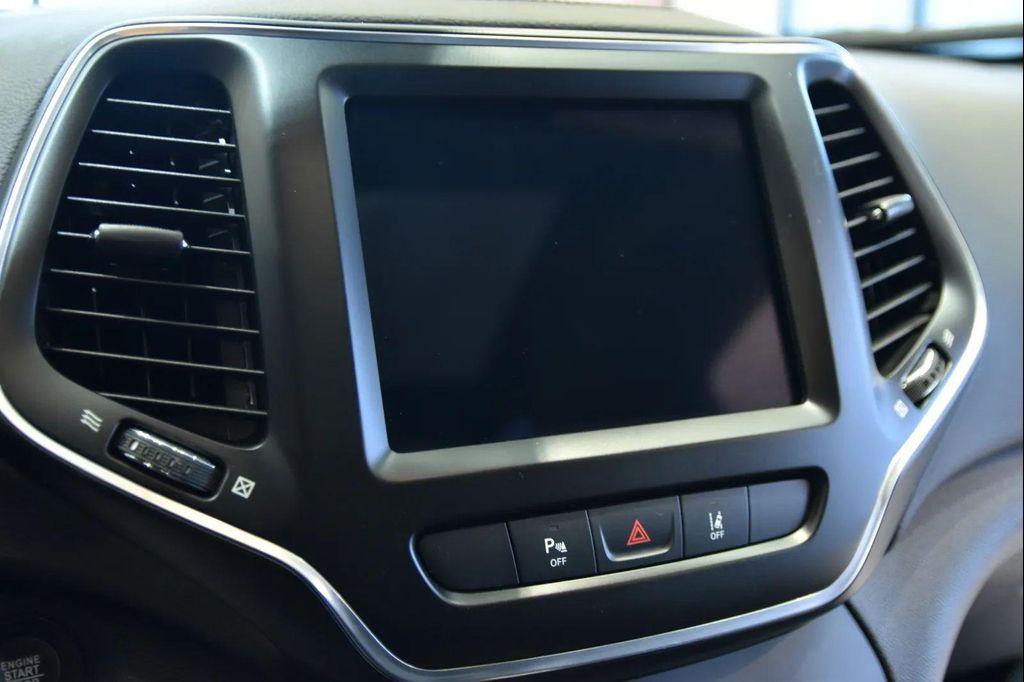 used 2021 Jeep Cherokee car, priced at $23,990