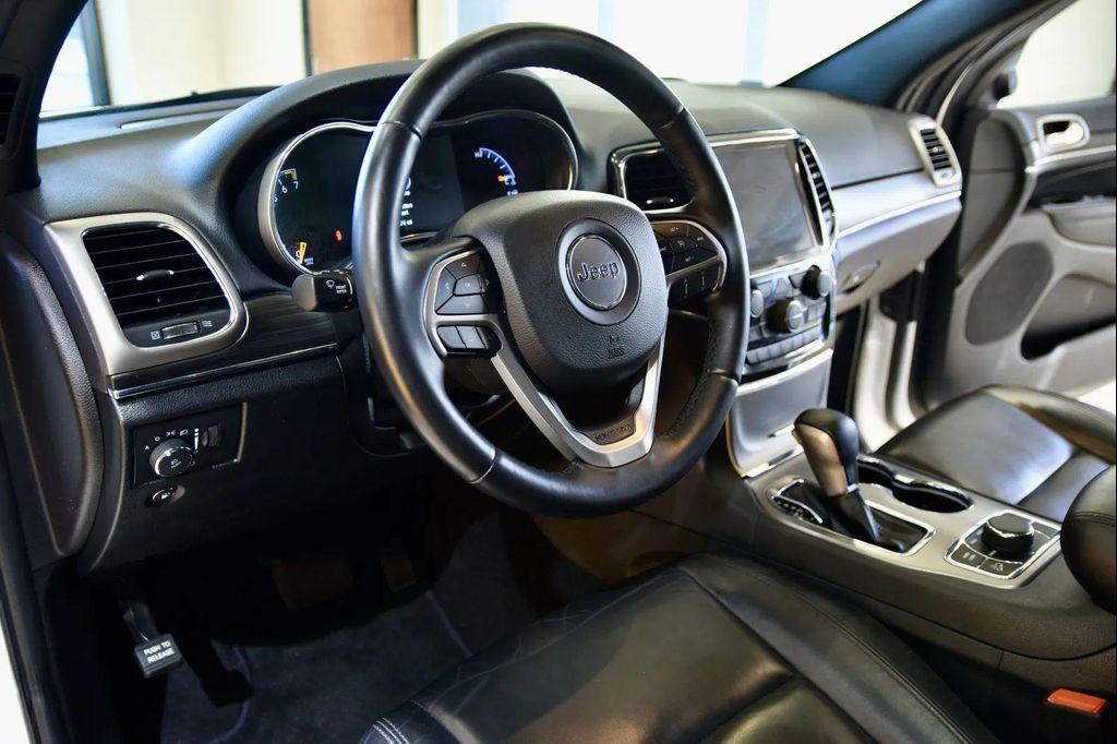 used 2022 Jeep Grand Cherokee car, priced at $24,990