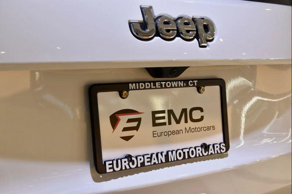 used 2022 Jeep Grand Cherokee car, priced at $24,990