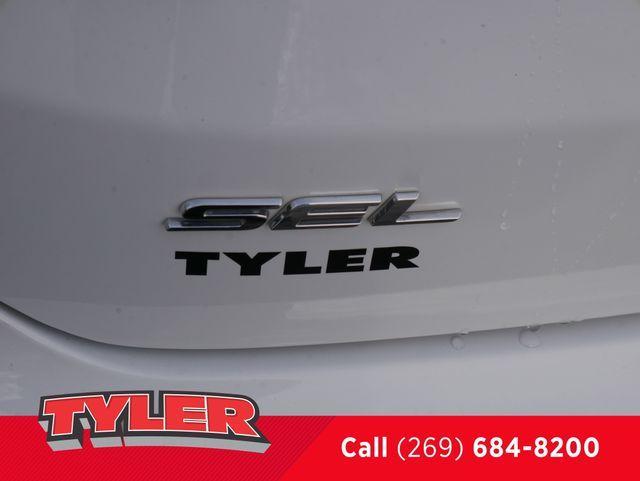 used 2024 Ford Edge car, priced at $22,000