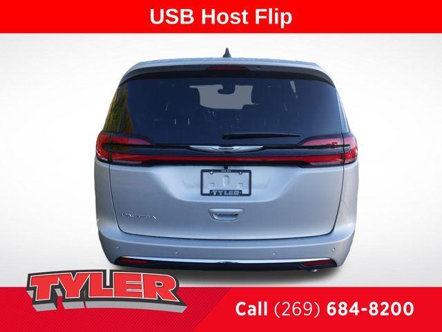 new 2026 Chrysler Pacifica car, priced at $40,861