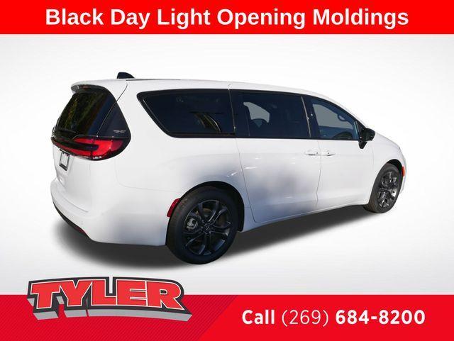 new 2026 Chrysler Pacifica car, priced at $42,105