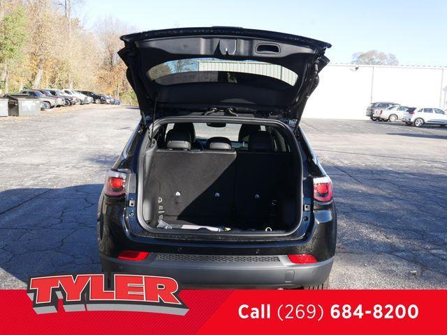 new 2026 Jeep Compass car, priced at $33,398