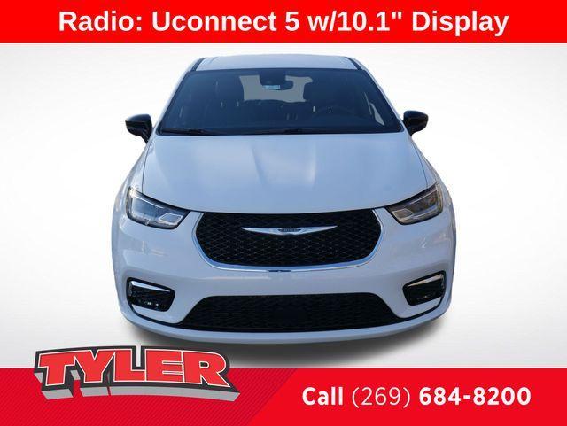 new 2026 Chrysler Pacifica car, priced at $43,260