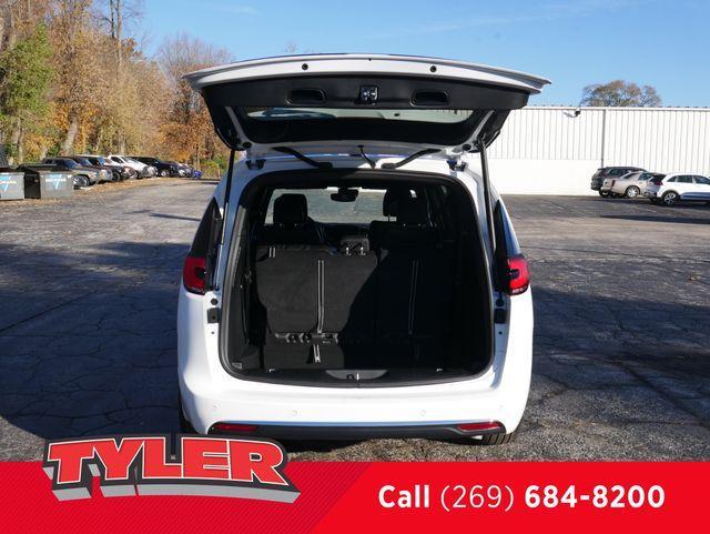 new 2026 Chrysler Pacifica car, priced at $43,260