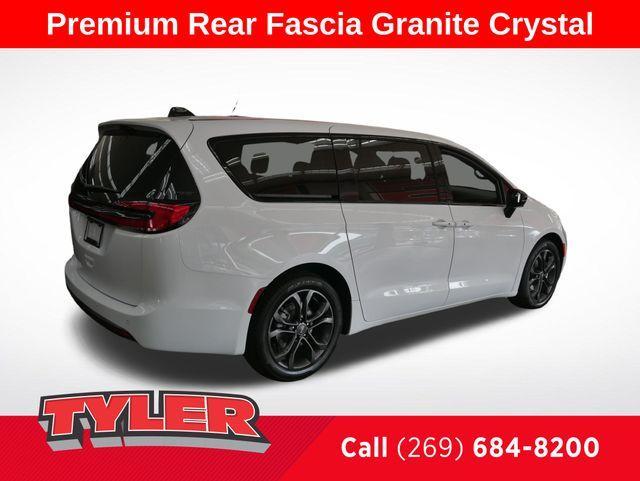 new 2026 Chrysler Pacifica car, priced at $41,532