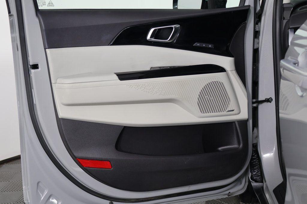 used 2022 Kia Carnival car, priced at $32,955