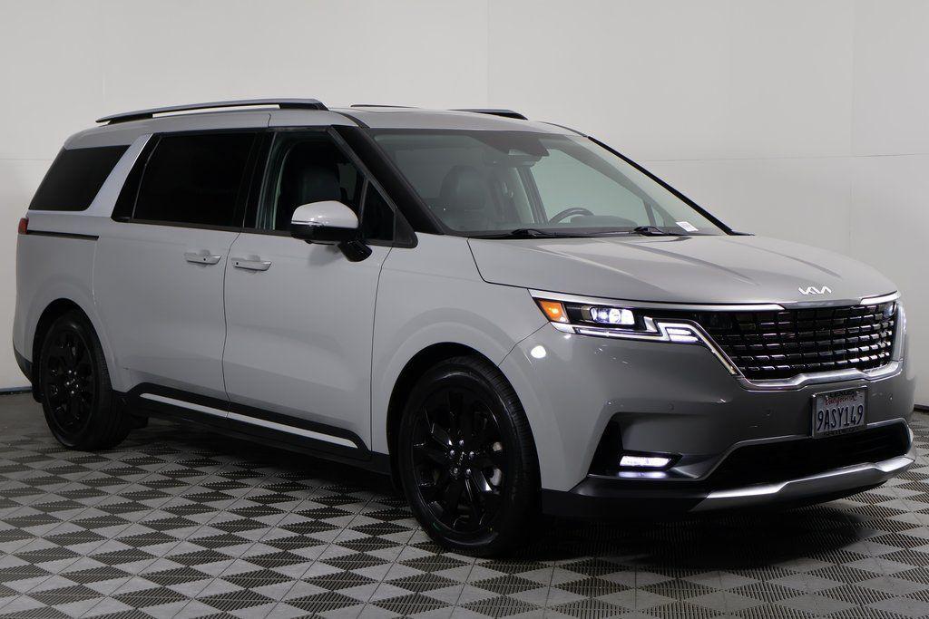 used 2022 Kia Carnival car, priced at $32,955