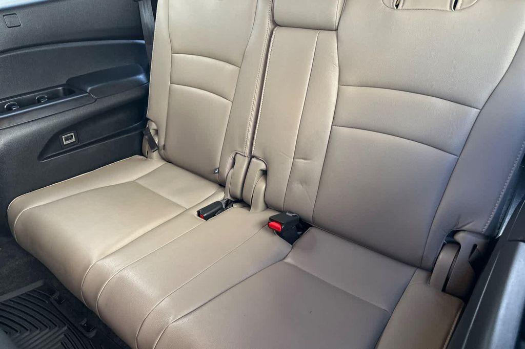 used 2017 Honda Pilot car, priced at $23,988