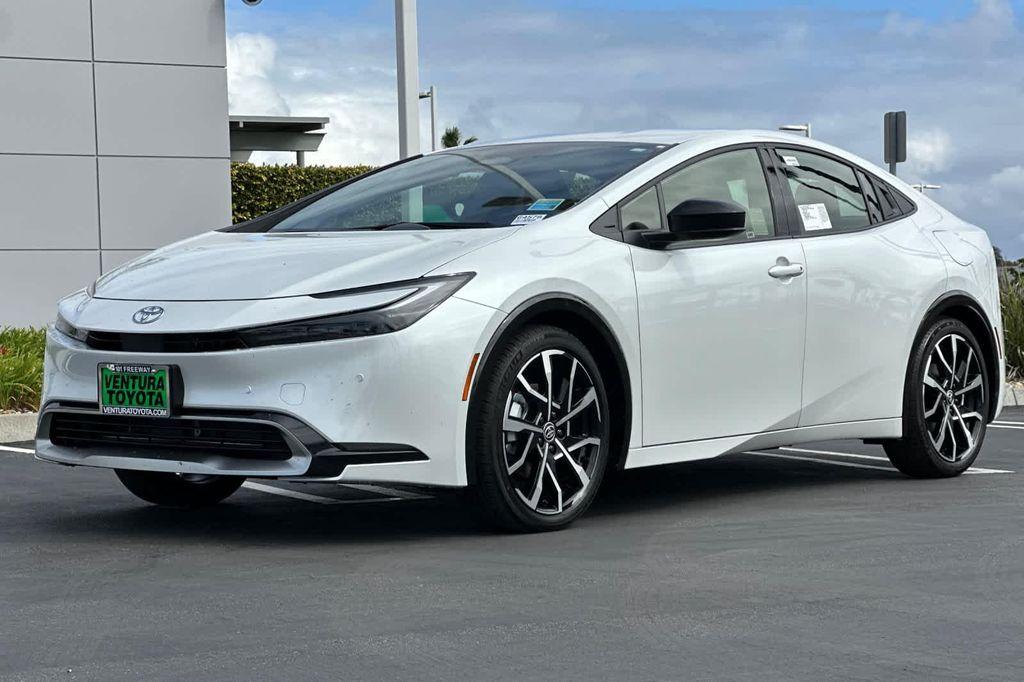 new 2026 Toyota Prius Plug-In Hybrid car, priced at $39,014