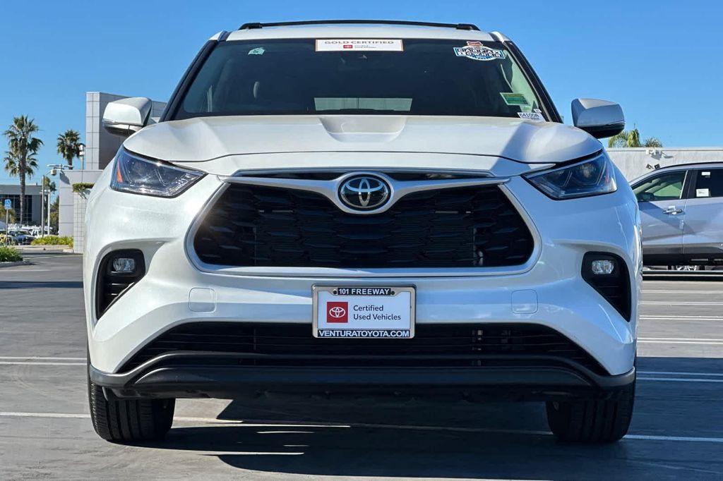 used 2023 Toyota Highlander car, priced at $34,977