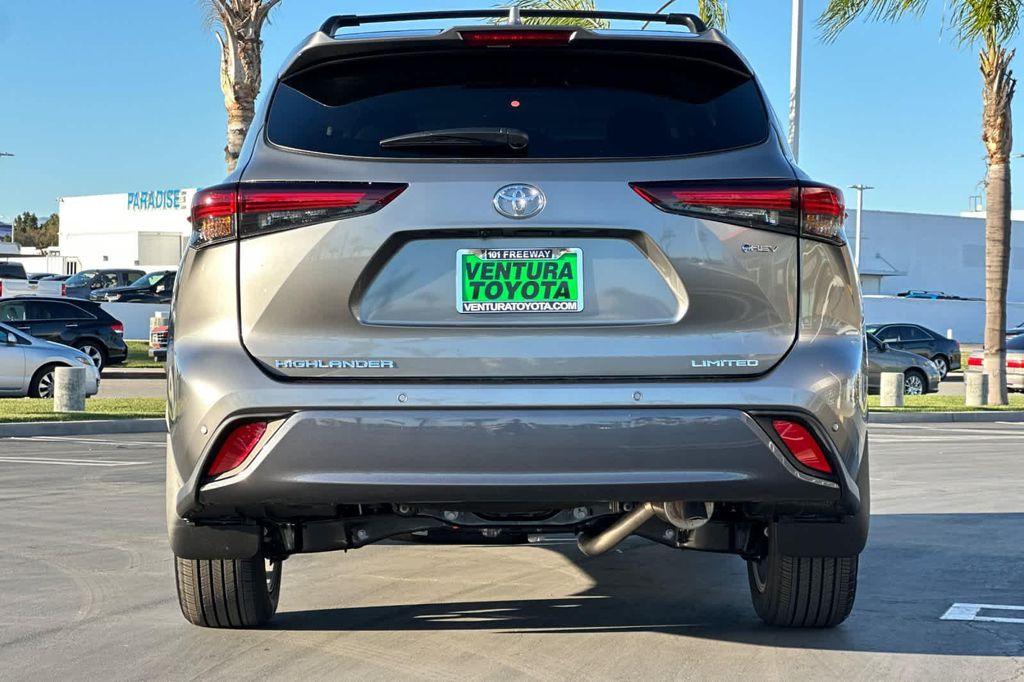 new 2026 Toyota Highlander Hybrid car, priced at $54,578