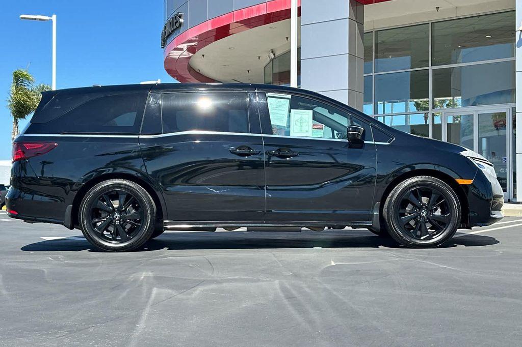 used 2024 Honda Odyssey car, priced at $34,500
