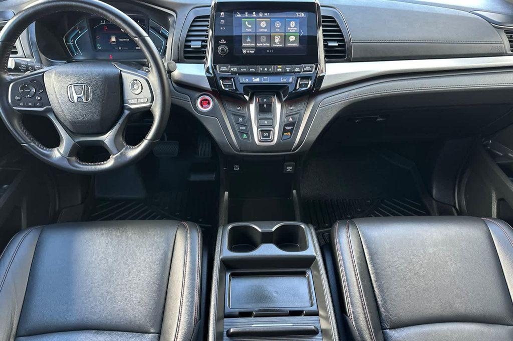 used 2024 Honda Odyssey car, priced at $34,500