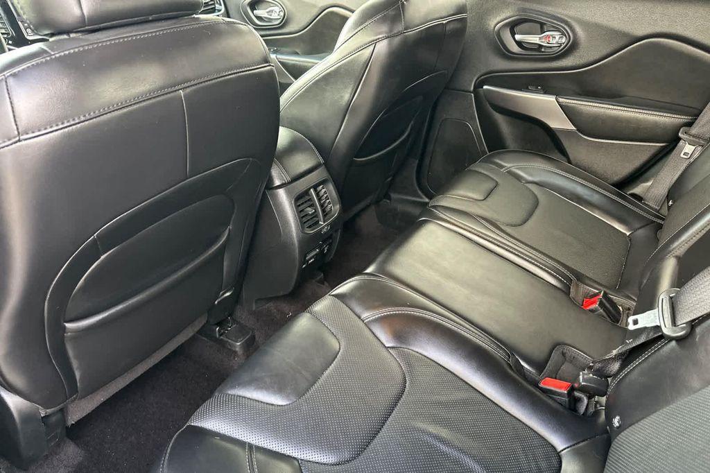 used 2019 Jeep Cherokee car, priced at $12,988