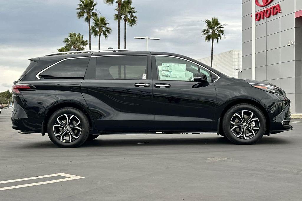 new 2026 Toyota Sienna car, priced at $60,889