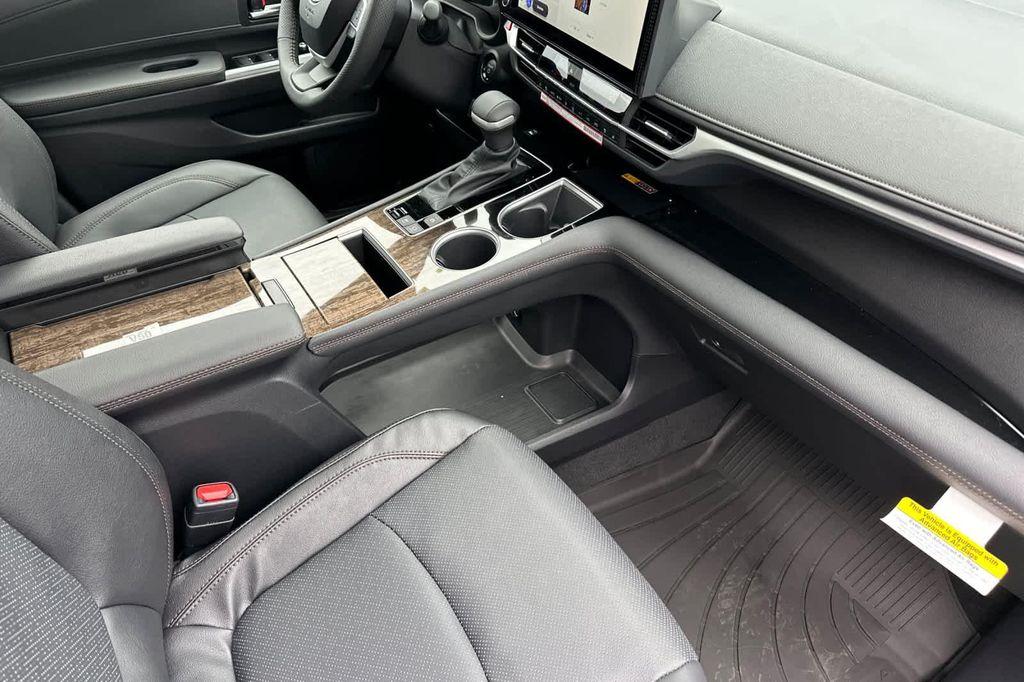 new 2026 Toyota Sienna car, priced at $60,889