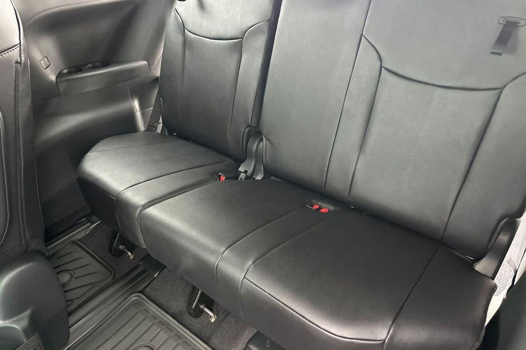 new 2026 Toyota Sienna car, priced at $60,889