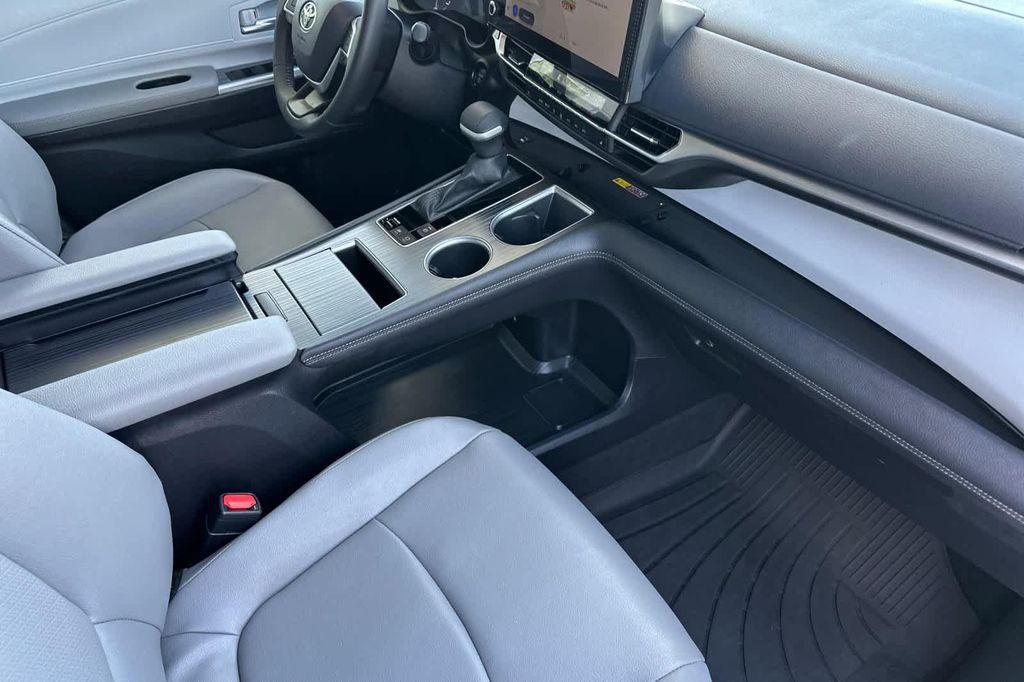 used 2025 Toyota Sienna car, priced at $47,988