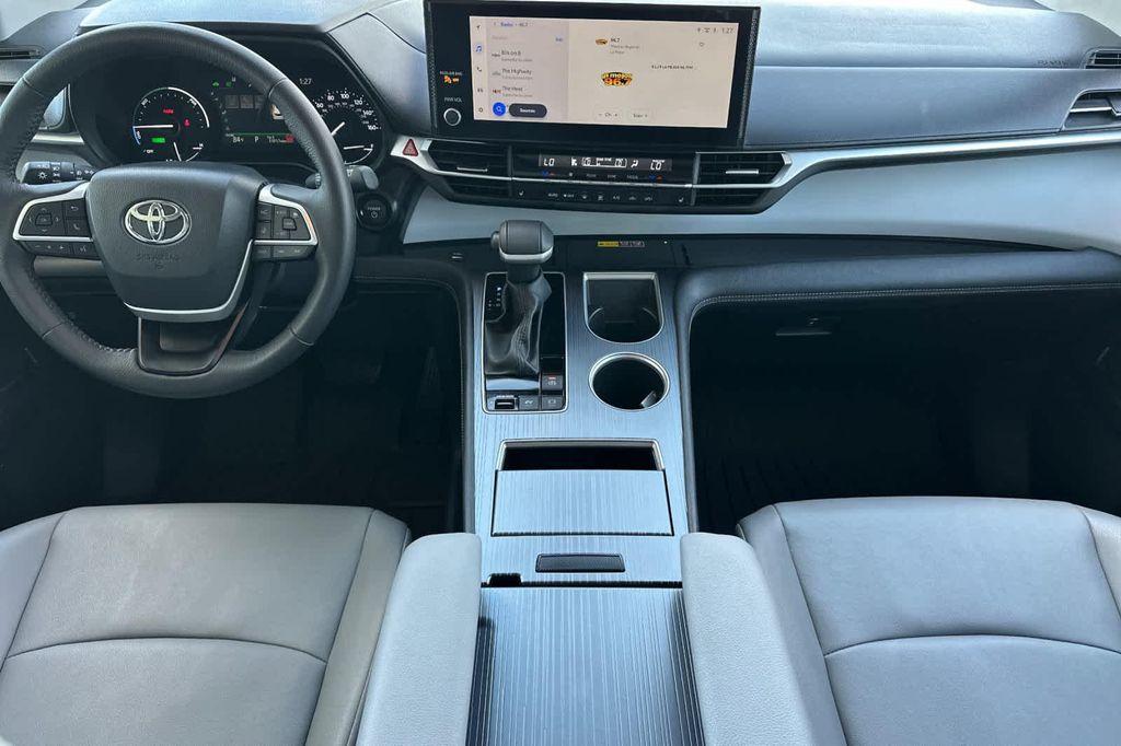 used 2025 Toyota Sienna car, priced at $47,988