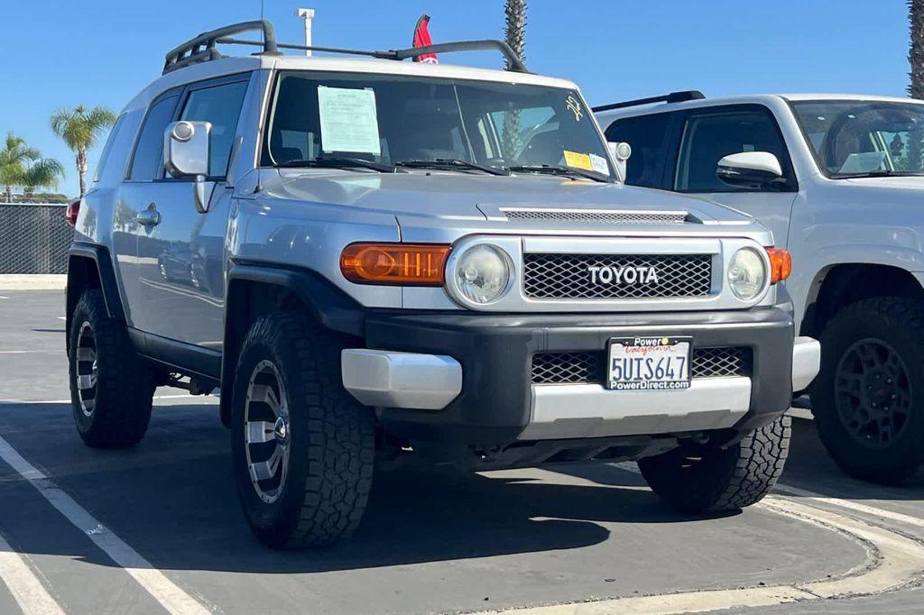 used 2007 Toyota FJ Cruiser car, priced at $14,988