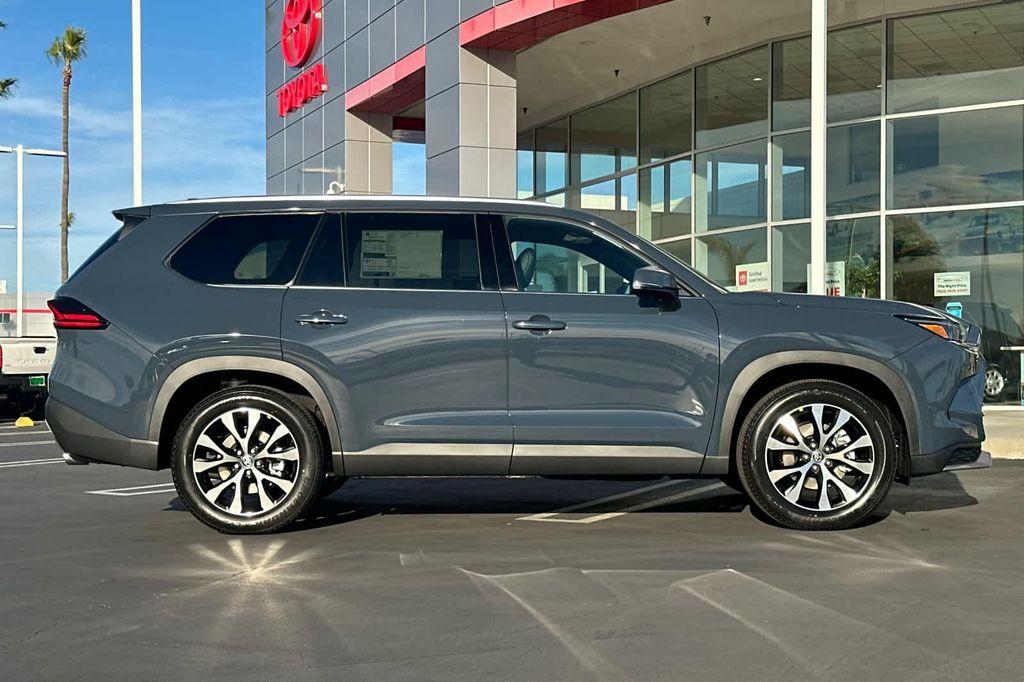 new 2026 Toyota Grand Highlander Hybrid car, priced at $60,233
