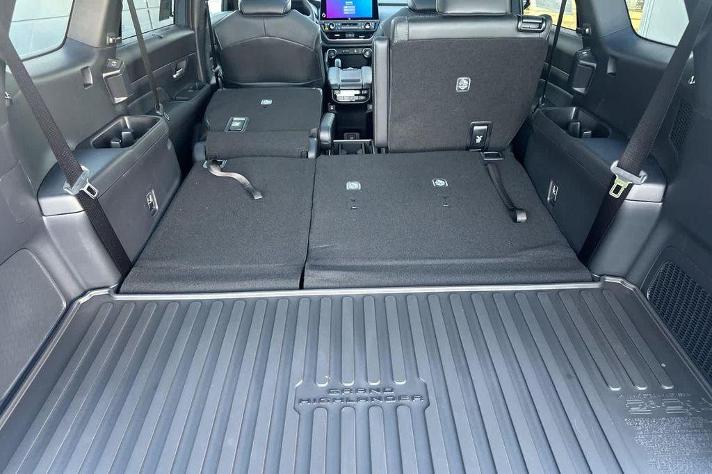 new 2026 Toyota Grand Highlander Hybrid car, priced at $60,233