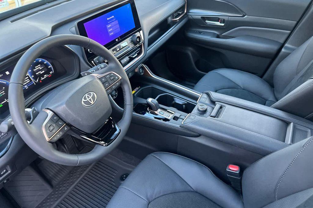 new 2026 Toyota Grand Highlander Hybrid car, priced at $60,233