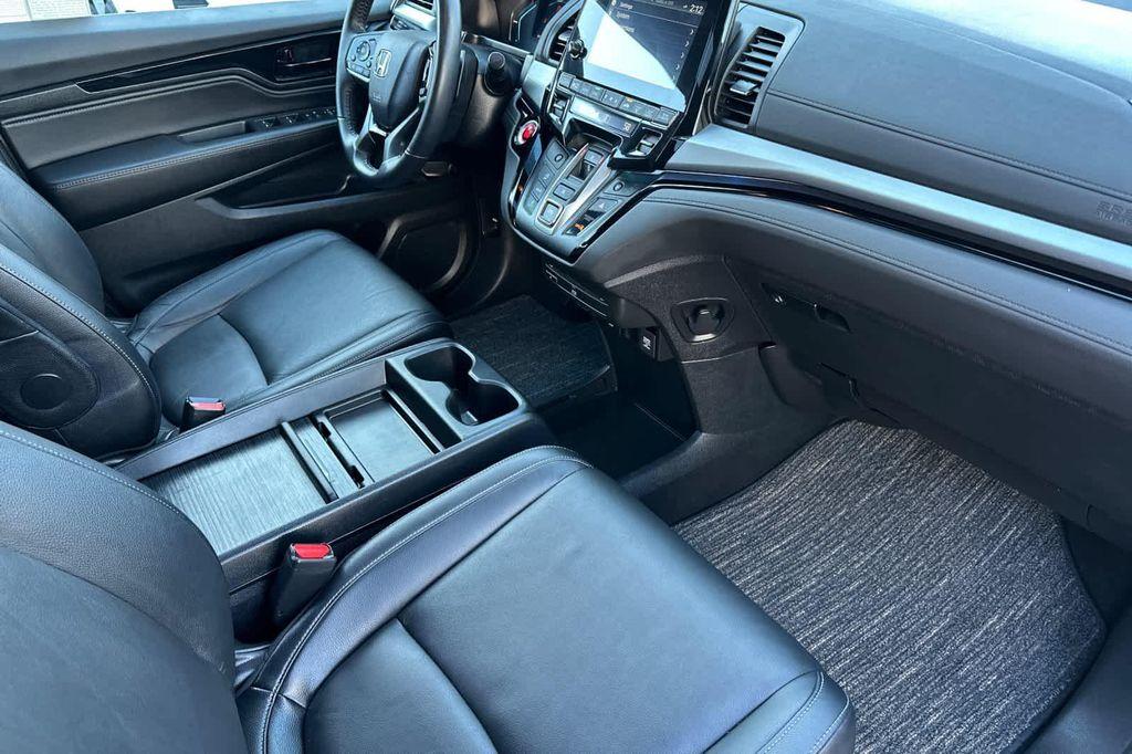 used 2023 Honda Odyssey car, priced at $37,988