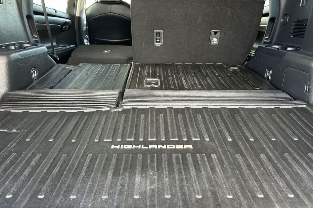 used 2022 Toyota Highlander car, priced at $26,988