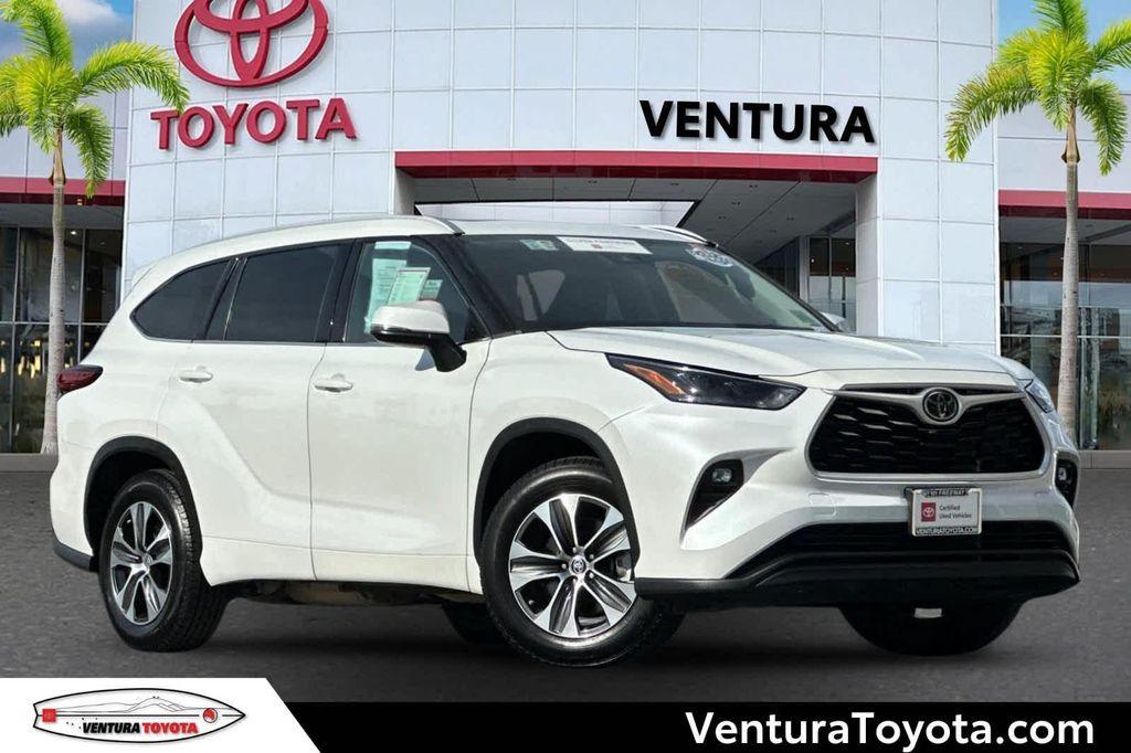 used 2022 Toyota Highlander car, priced at $28,988